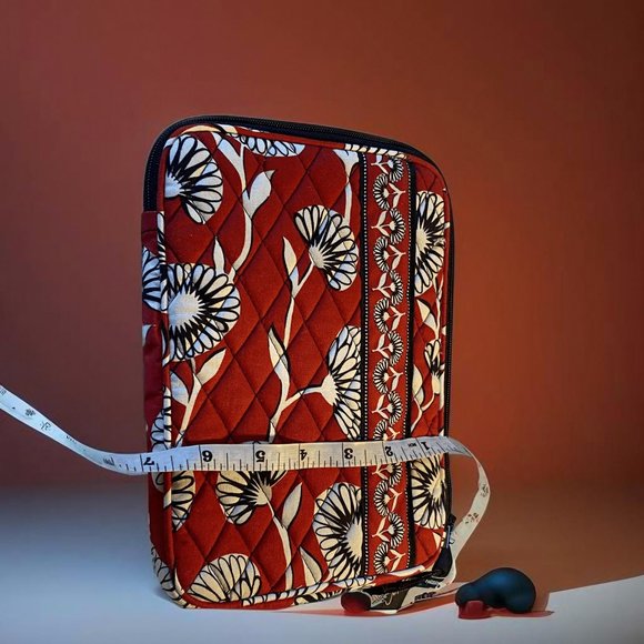 Red/white Vera Bradley Bag - Picture 2 of 7